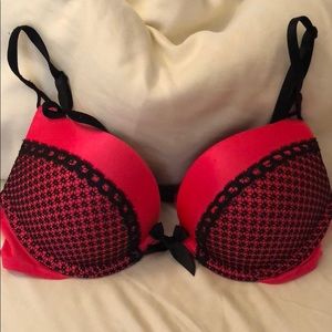 VS Bombshell Bra 32A